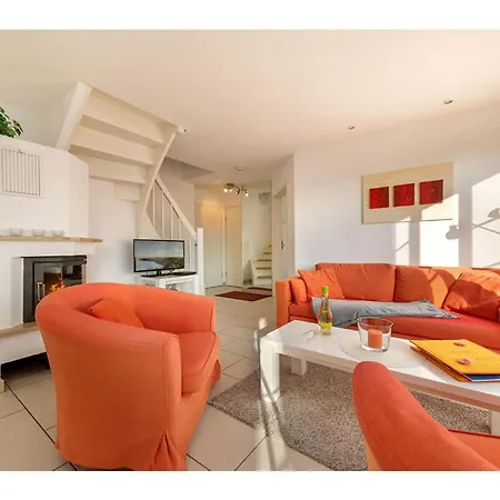 Apartment 2 3