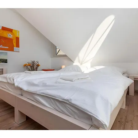 Apartment 2 3